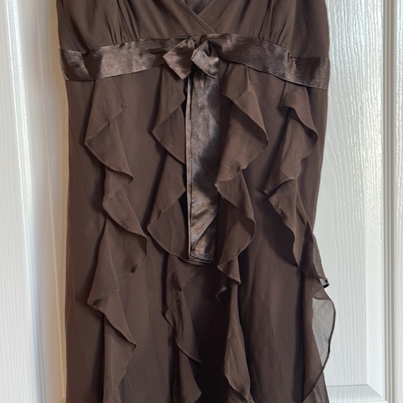 Brown Spaghetti Strap Dress with ribbon and lace details - Picture 3 of 6